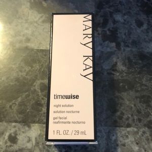 Mary Kay Night Solution Serum